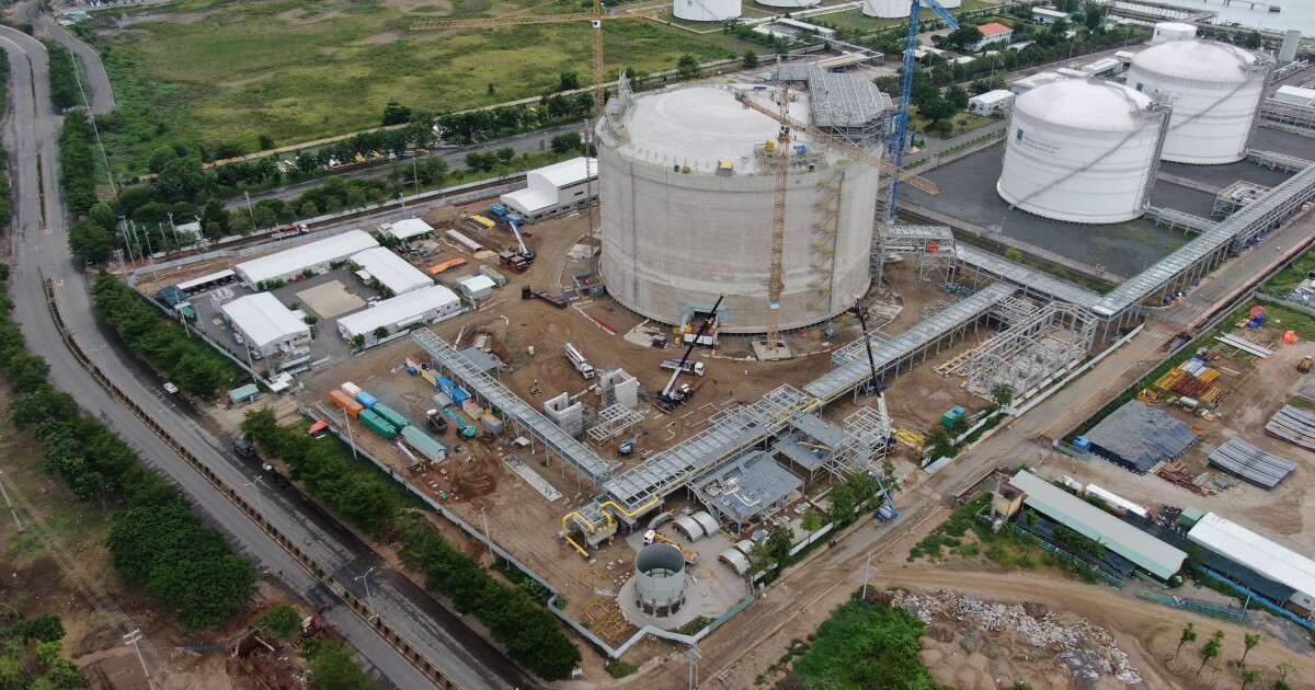 Nhà máy điện LNG đầu tiên của Việt Nam đi vào hoạt động