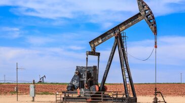 jpt-2018-3-getty-permian-pumpjack-hero.jpg