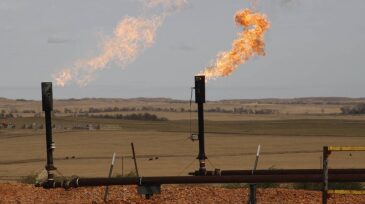 ogf-2019-12-eia-flaring-increase.jpg
