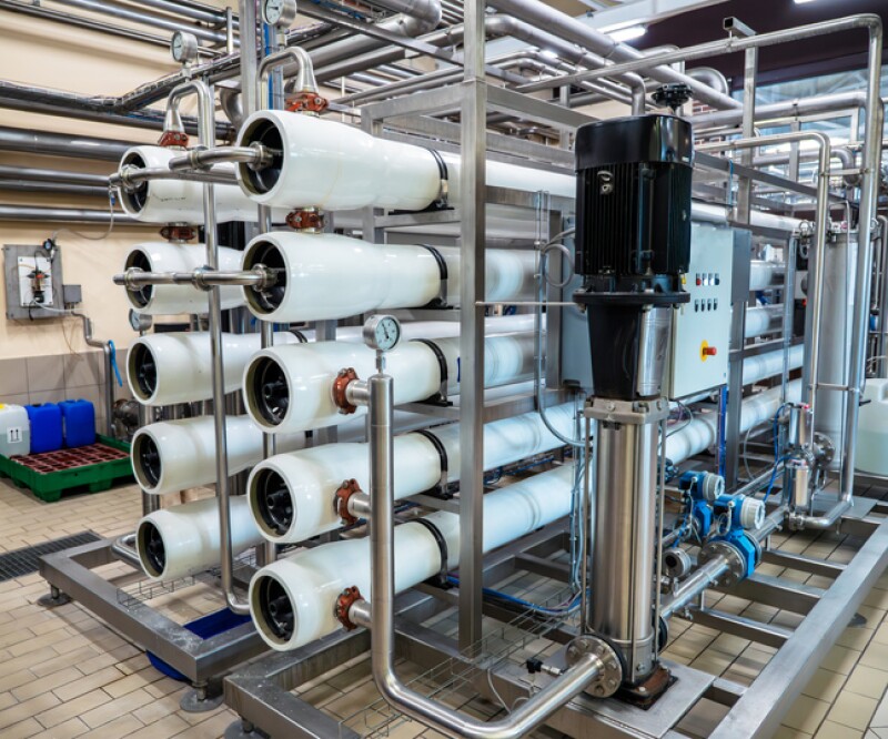 Modern Industrial Reverse Osmosis Water Treatment Facility