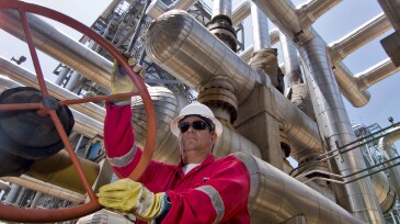 chevron-in-venezuela-worker.jpg