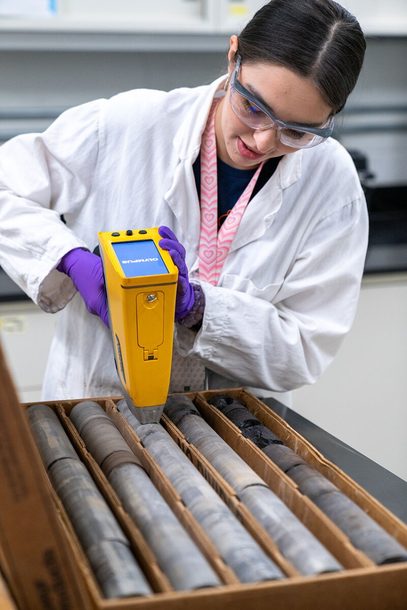 NETL researcher uses advanced x-ray fluorescence critical mineral core method to evaluate field samples for REE/CM concentrations and identify sampling locations to target for more advanced geochemical analyses.