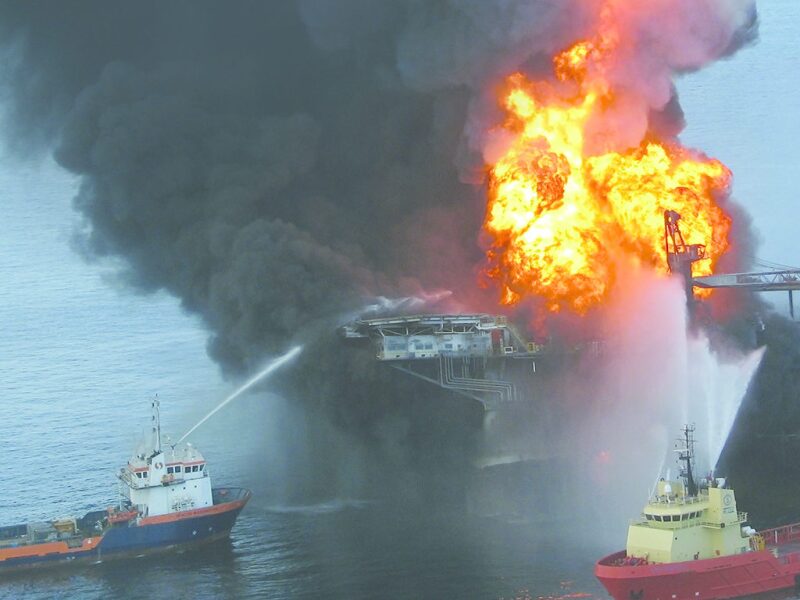 Photo of Deepwater Horizon rig fire