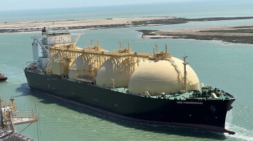 MOL Shipping-owned LNG carrier navigating the Gulf Intracoastal Waterway near Ingleside, Texas. Source: Blake Wright/JPT.