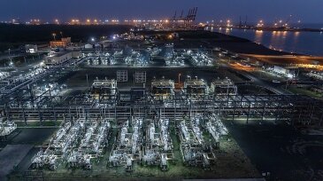 jpt_2021_shell-hazira-lng-port-india.jpeg