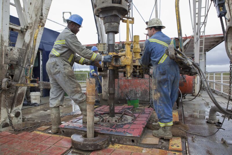 2018-jpt-ghawar-permian-hero.jpg