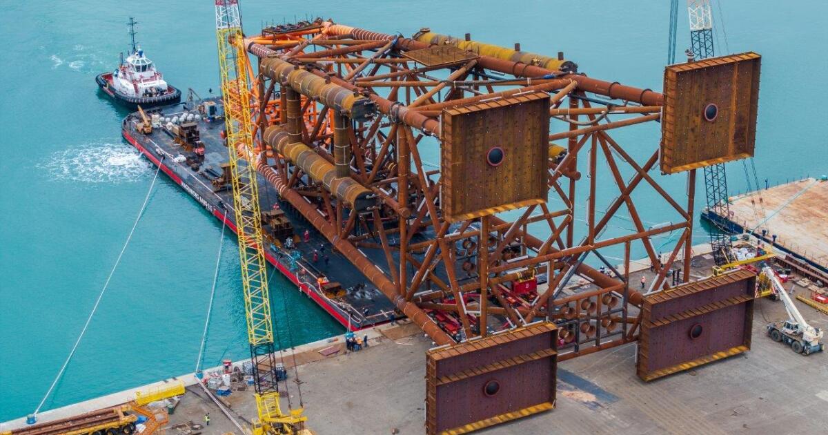 Azule, TotalEnergies Invest in Angola’s Pivot to Gas, LNG