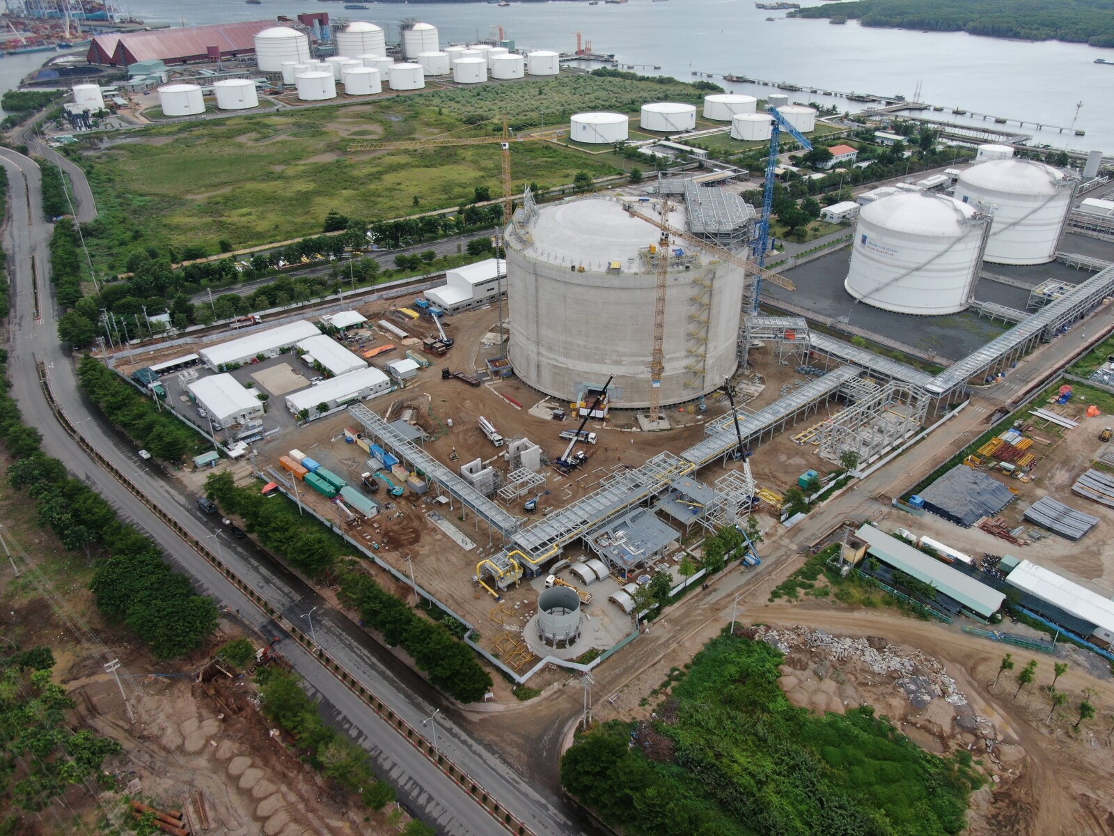 Vietnam's First LNGFired Power Plants in the Works