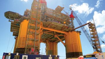 jpt-2013-08-shelldeploysfig1hero.jpg