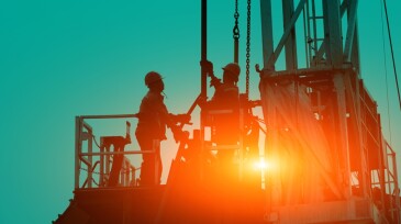 Oil drilling exploration, the oil workers are working