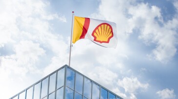 Shell logo on flag from 2016