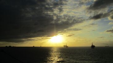 Eliezer Castillo Platforms Gulf of Mexico.jpg