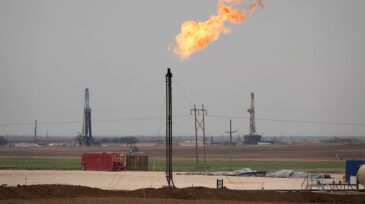 jpt-2019-permian-flaring.jpg