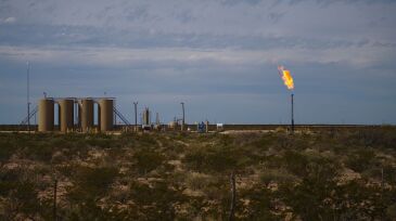 jpt_2020_flaring_hero.jpg