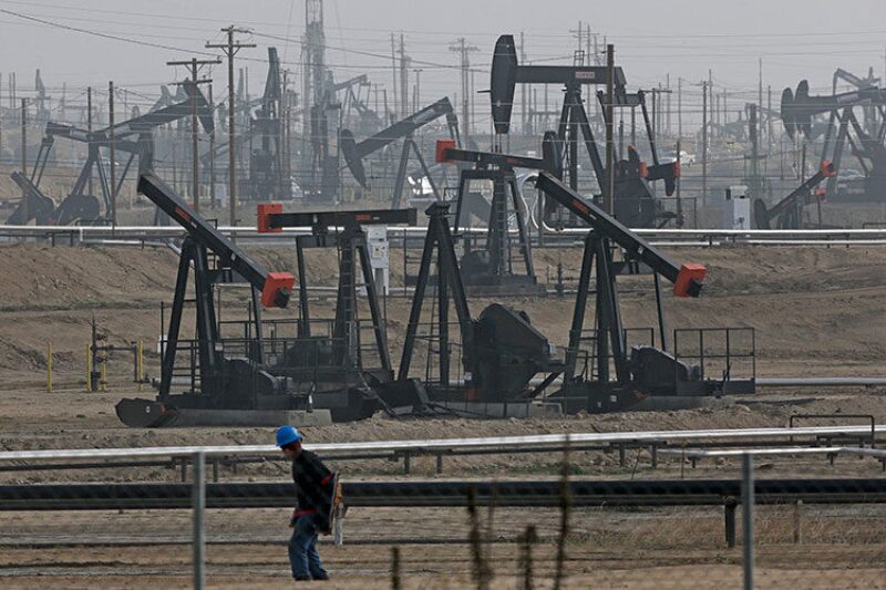 Pump jacks in Kern River Oil field