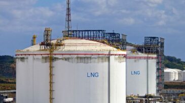 lng-woodmac-hero.jpg
