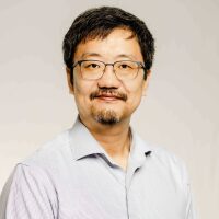 Ge-Jin-Headshot-scaled.jpg