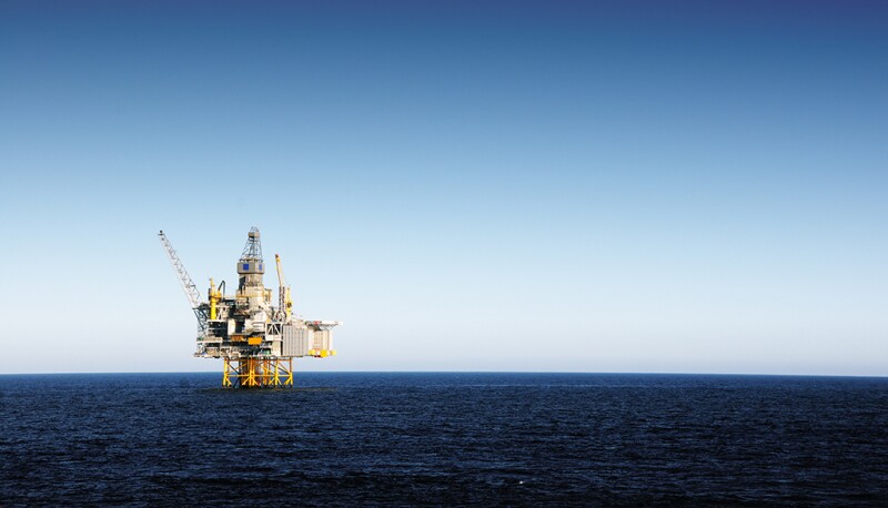 Offshore oil platform