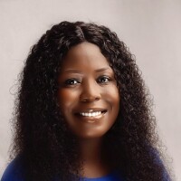 Zainab Iyiola Headshot.jpg