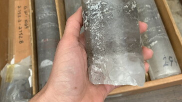 jpt_23_salt_dome_core_UT_sq2.jpg