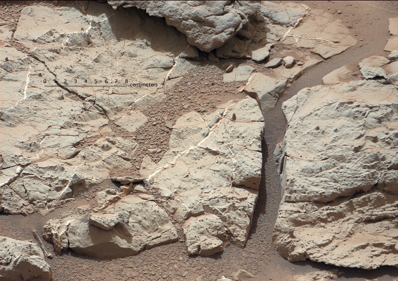 jpt_23_natural_fractures_mars2.jpg