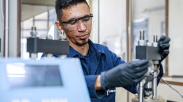 Fugro_Lab.jpg