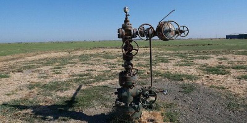 Wellhead on a gas well