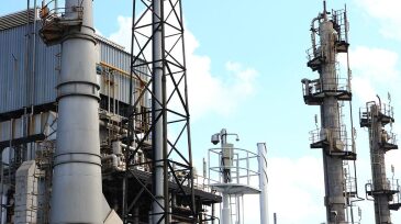 jpt-2015-11-co2freezehero.jpg