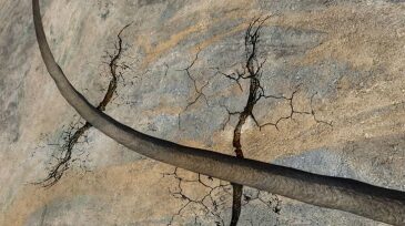 jpt-2017-07-naturalfractrures-hero.jpg