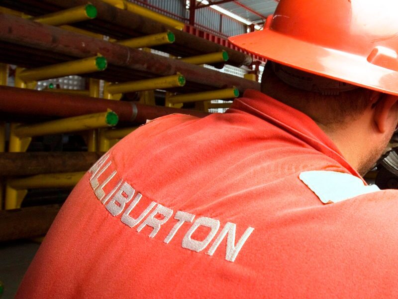 twa-2019-08-halliburton-bonding-leave.jpg