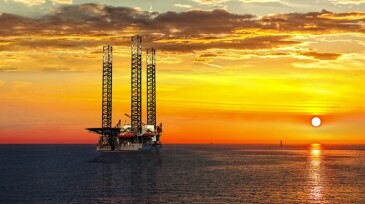 Oil platform