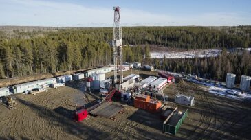 jpt-2019-11-fewer-wells-to-be-drilled-in-canada-hero.jpg