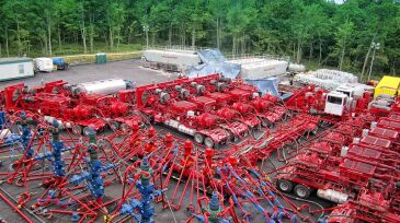 ogf-2013-10-pfcr-fracturing-anadarko.jpg