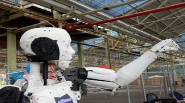 2019-25-february-robot-woman-head.jpg