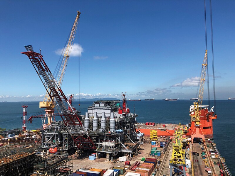 A recent look at the Vito topsides under construction at Sembcorp in Singapore. 