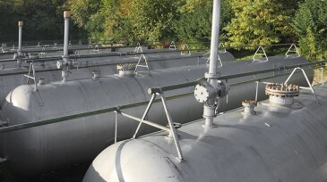 many tanks with venting valves and safety valve