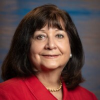 Ellen Warren headshot.jpg