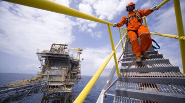 jpt-2019-bp-trinidad-platforms.jpg