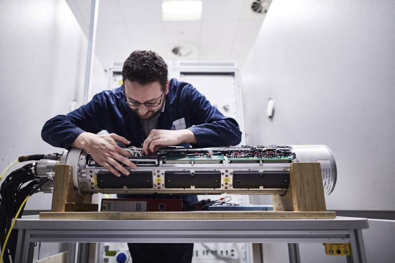 OGF_2021_04_Subsea_Controls_Hero.jpg