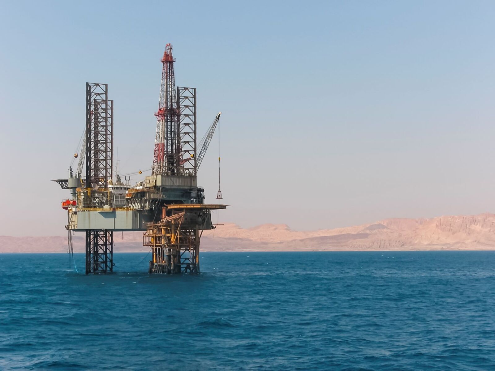 Egypt Signs Nine New Oil and Gas Agreements Worth More Than 1 Billion