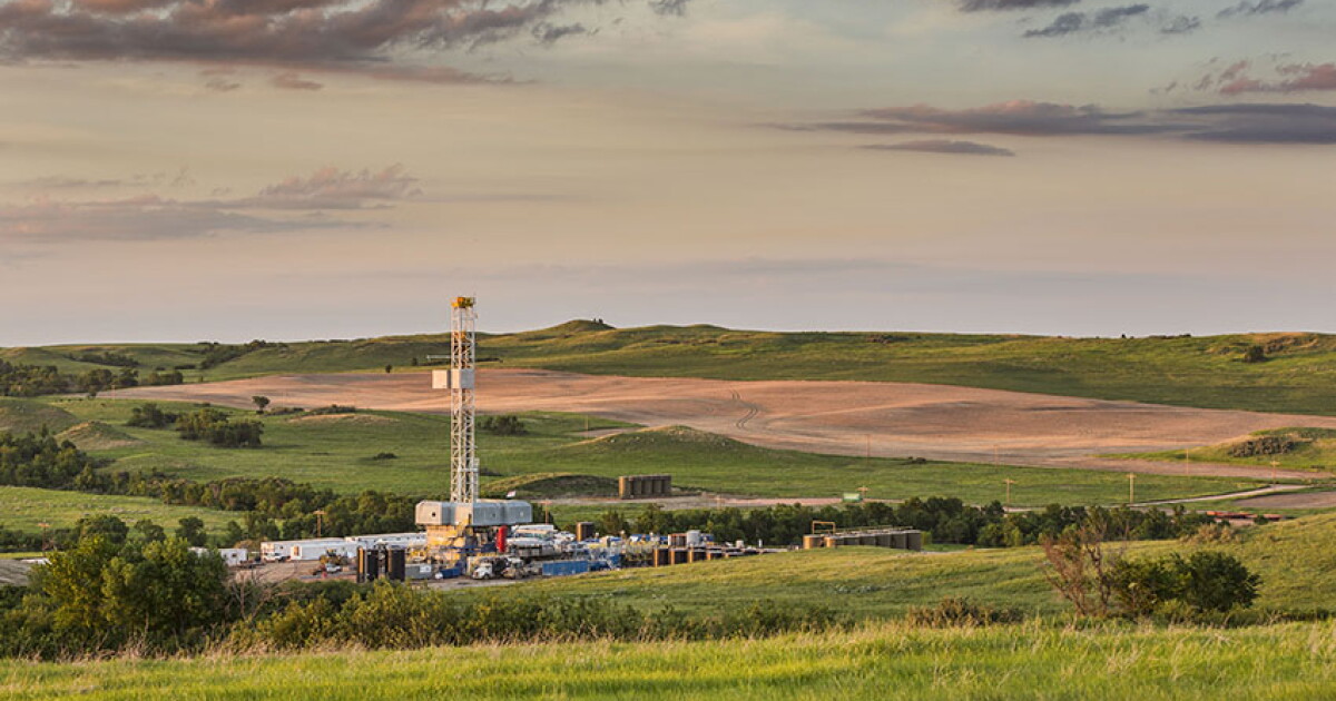 Land Rig Project The Evolution of the Land Drilling Rig