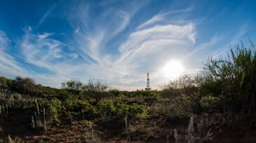 jpt-2018-06-anadarko-permian-hero.jpg