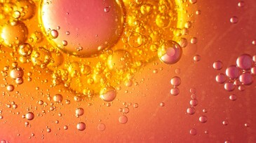 A new enhanced oil recovery process injects light-end hydrocarbons into shale wells. Source: Getty Images.