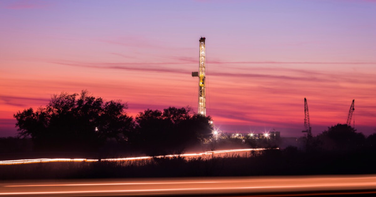 Natural Gas Rig Count Plunges To Lowest Level In 4 Years