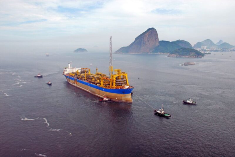 jpt-2020-brazil-offshore-hero2.jpg