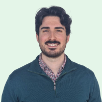 Headshot_1.png