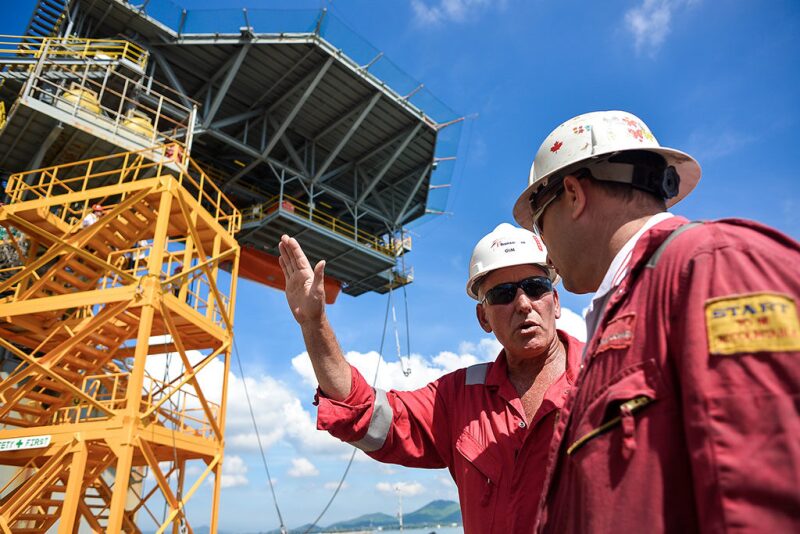 jpt-2018-07-offshoreworkforce-hero.jpg