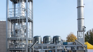 pilot plant in Switzerland to turn hydrogen and carbon dioxide into synthetic gas