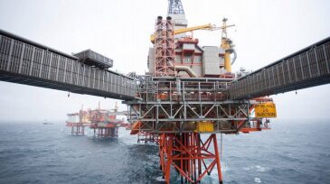 jpt-2020-bp-offshore-hero.jpg